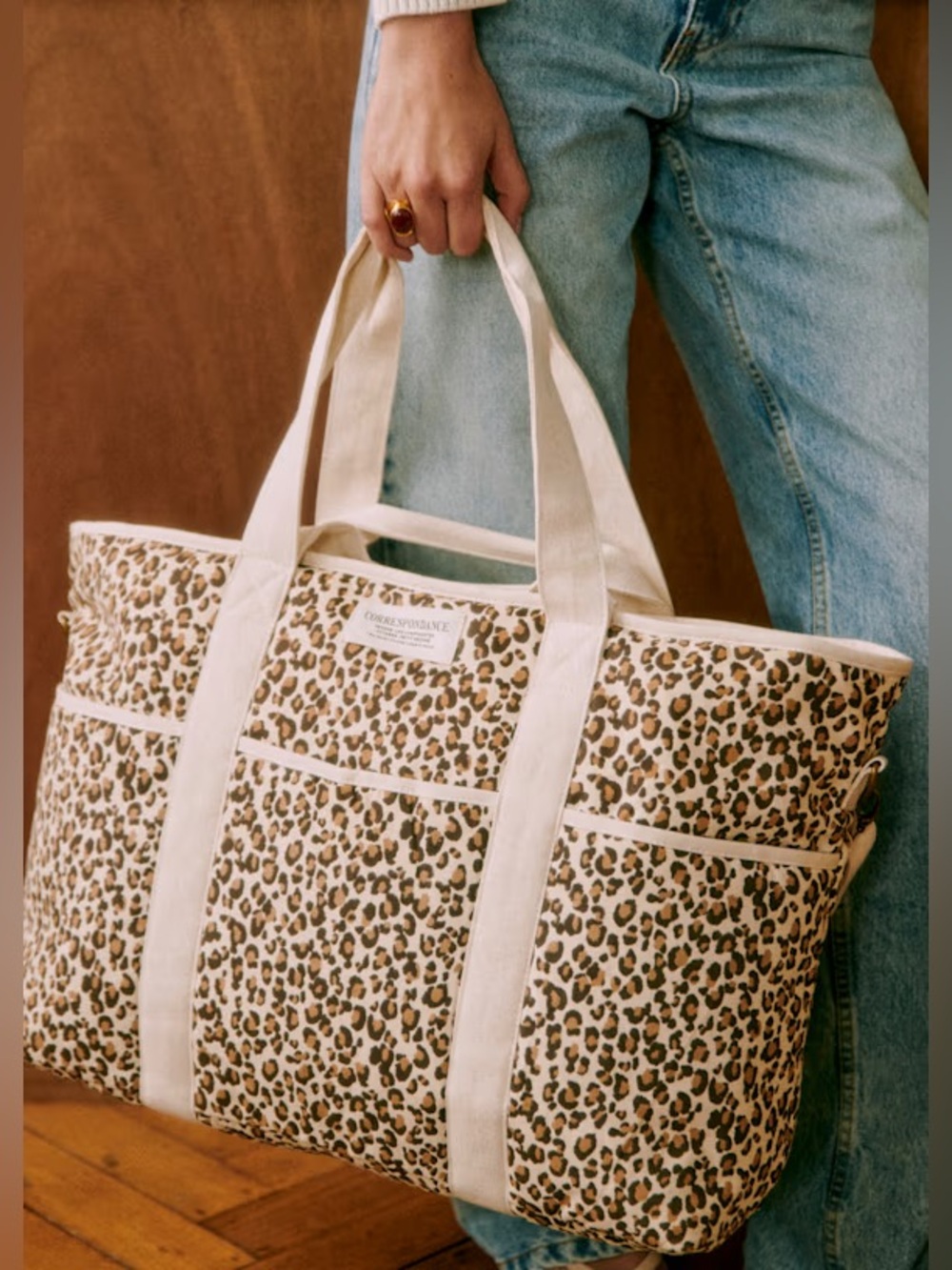 SEZANE WEEKENDER TOTE BAG. Cougar print. - Picture 2 of 11